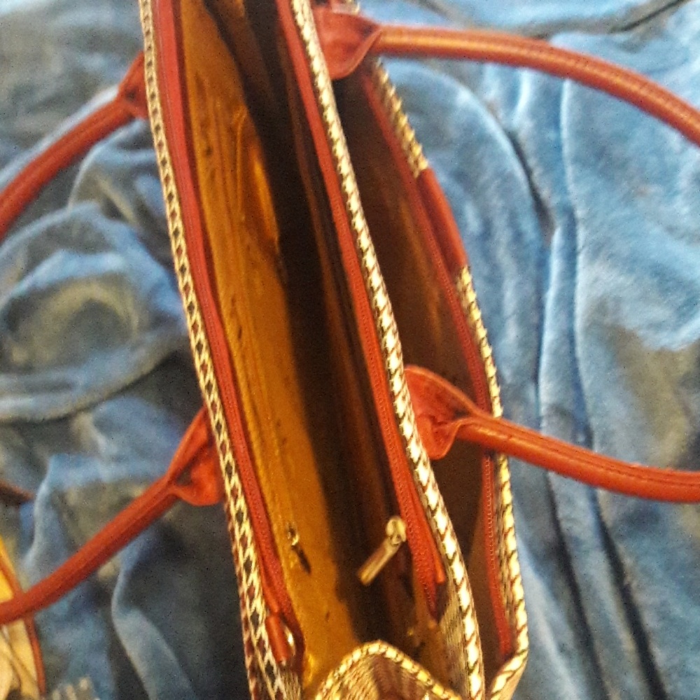 $30.00 - Picture 2 of 3